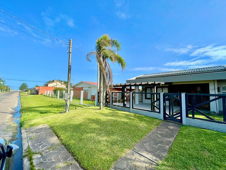 Near the sea, with Pool and Game Room