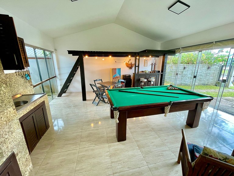 Near the sea, with Pool and Game Room